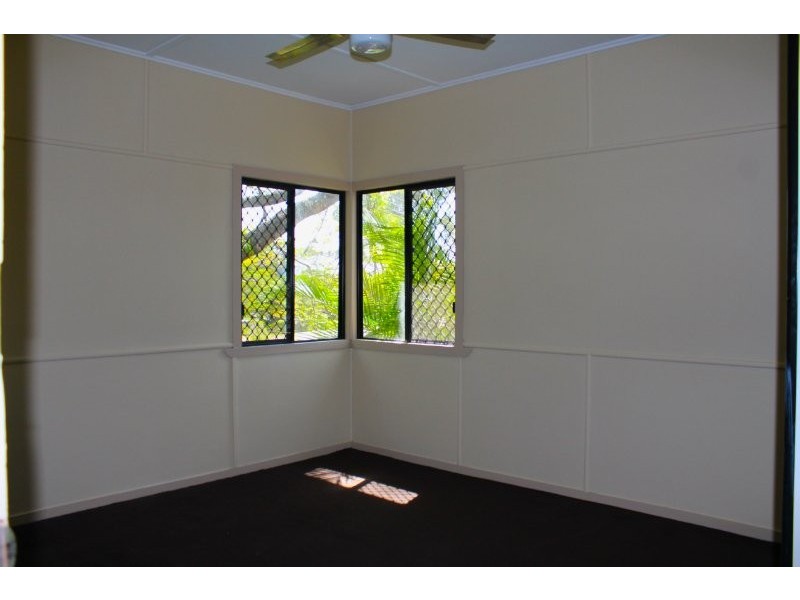 62 McKenzie Rd, Woombye QLD 4559