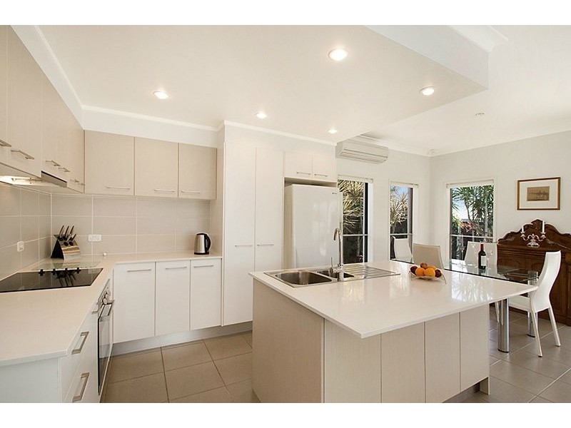 142 The Avenue, Peregian Springs QLD 4573