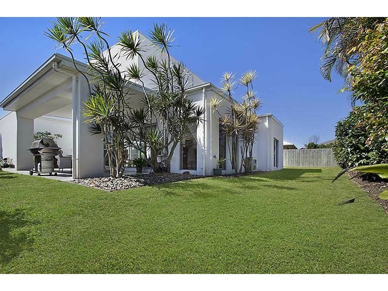 142 The Avenue, Peregian Springs QLD 4573