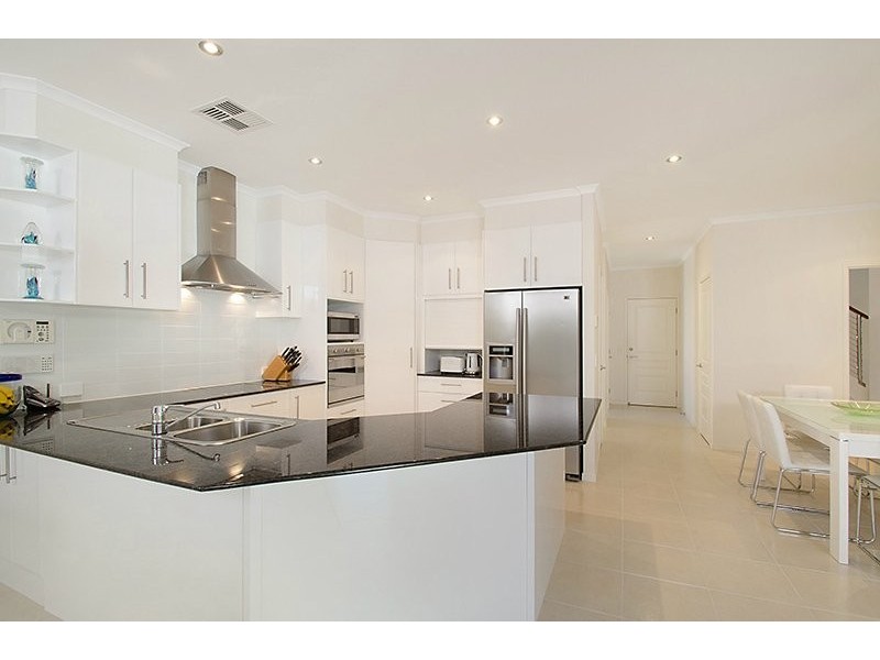 1 Inverness Place, Peregian Springs QLD 4573