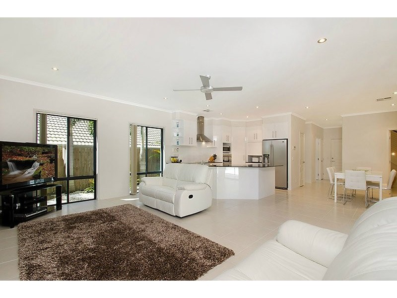 1 Inverness Place, Peregian Springs QLD 4573