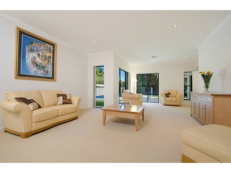 1 Inverness Place, Peregian Springs QLD 4573