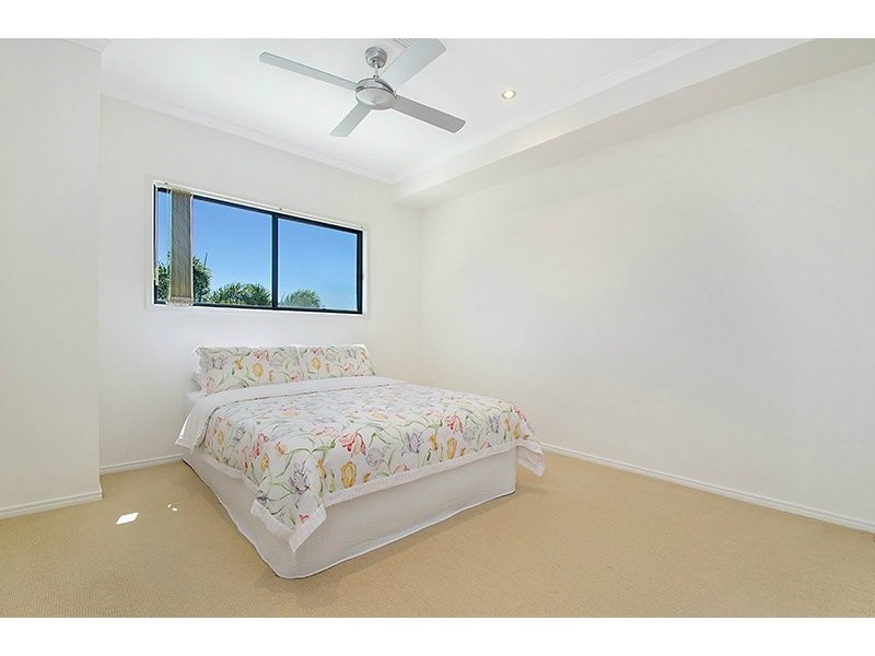 1 Inverness Place, Peregian Springs QLD 4573