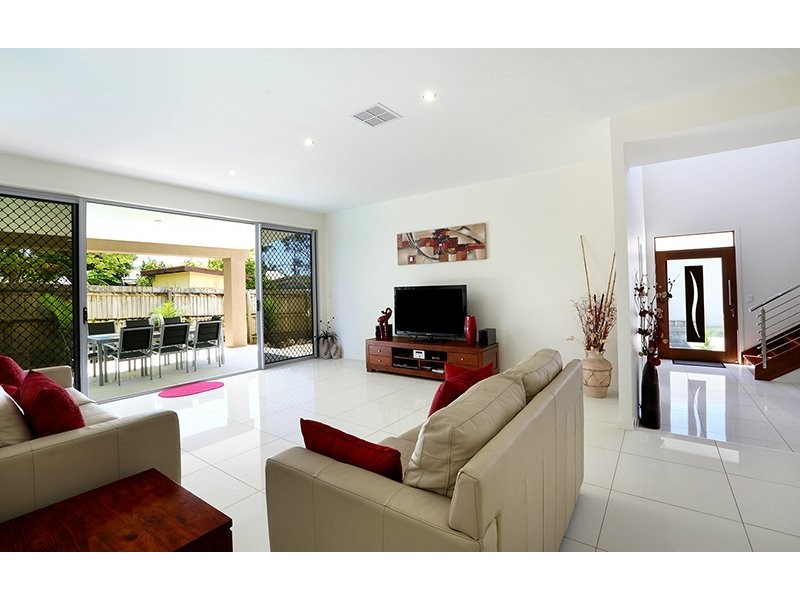 2/25 Lavarack Cres, Buderim QLD 4556
