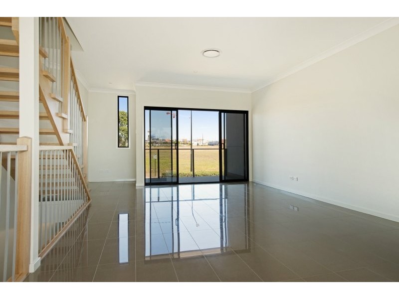 18/50 Lakefield Drive, North Lakes QLD 4509