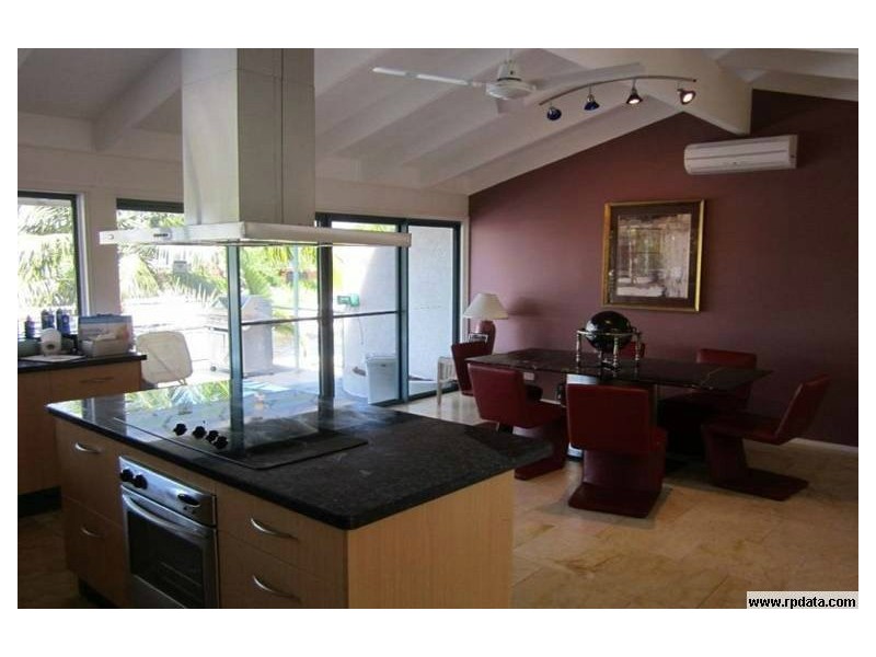 Isle Of Capri QLD 4217