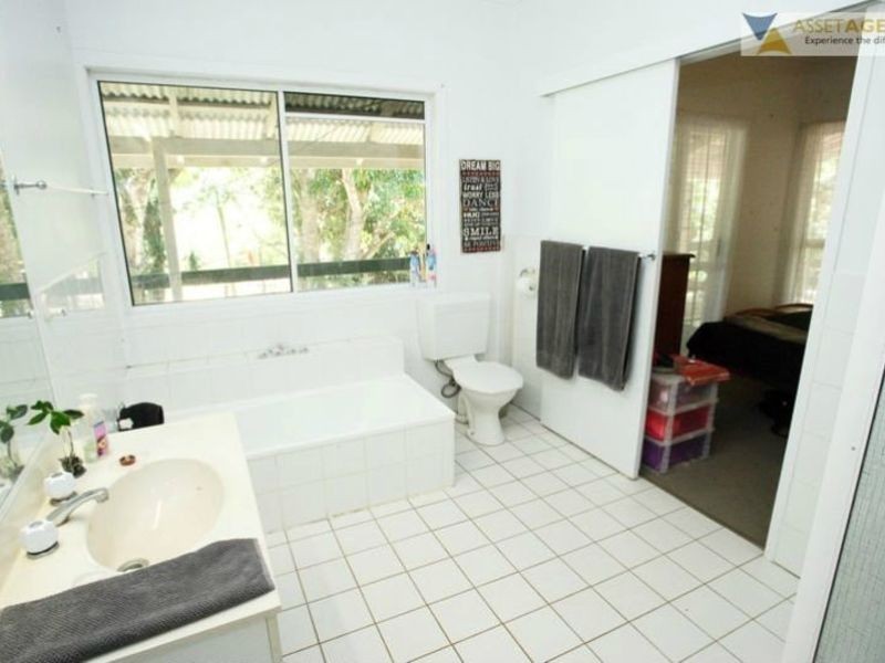 499 Amamoor Creek Rd, Amamoor QLD 4570