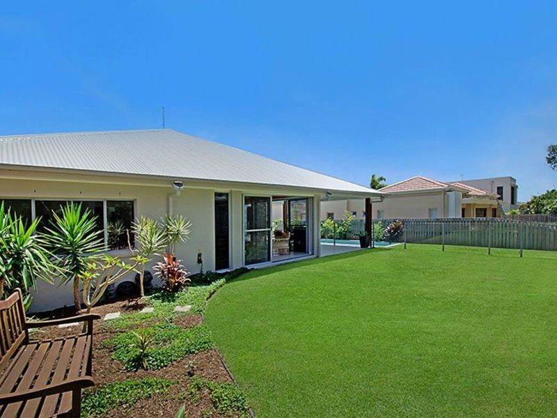 77 The Avenue, Peregian Springs QLD 4573