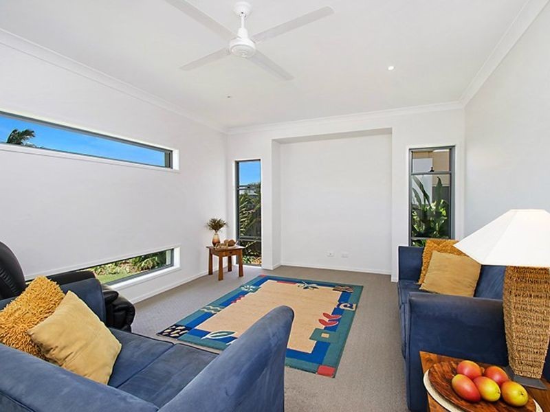 77 The Avenue, Peregian Springs QLD 4573