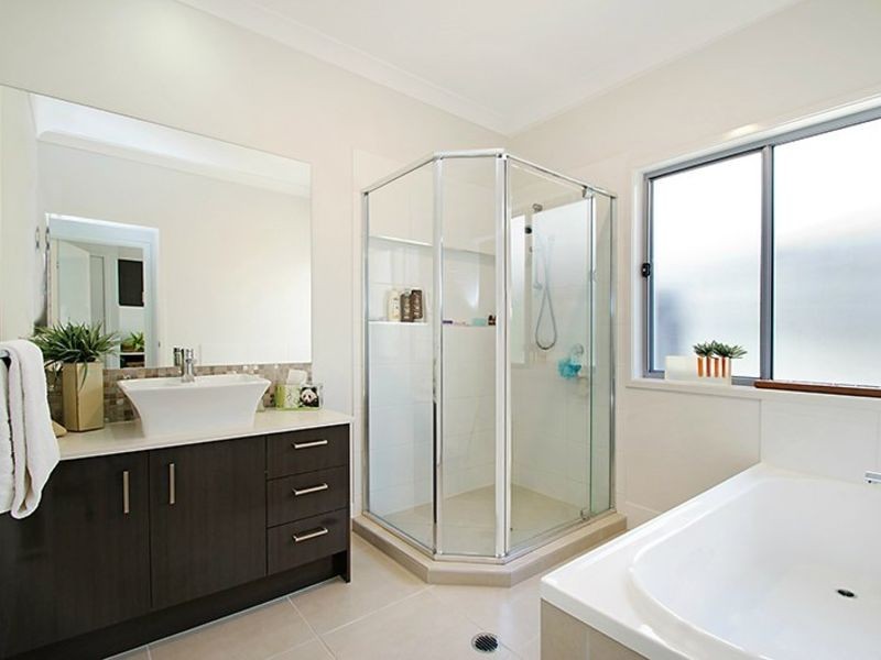 77 The Avenue, Peregian Springs QLD 4573