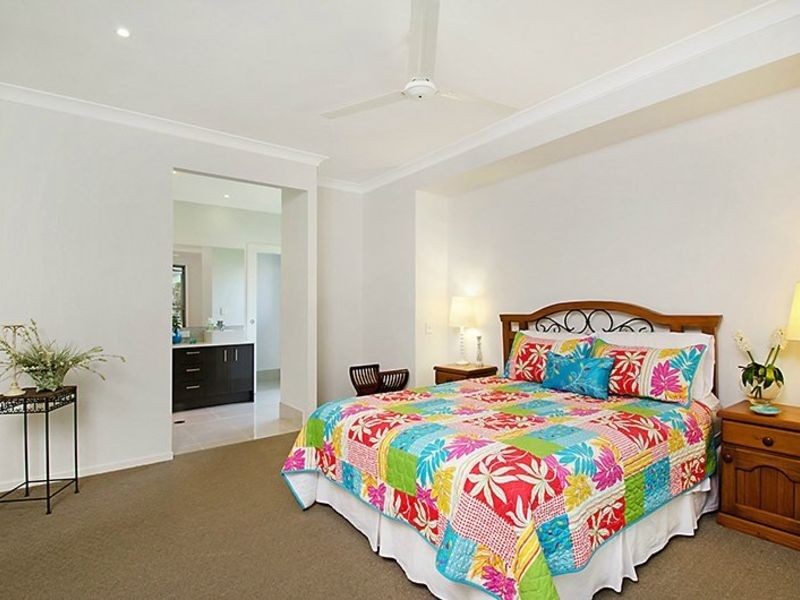 77 The Avenue, Peregian Springs QLD 4573
