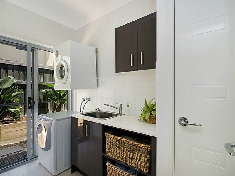77 The Avenue, Peregian Springs QLD 4573