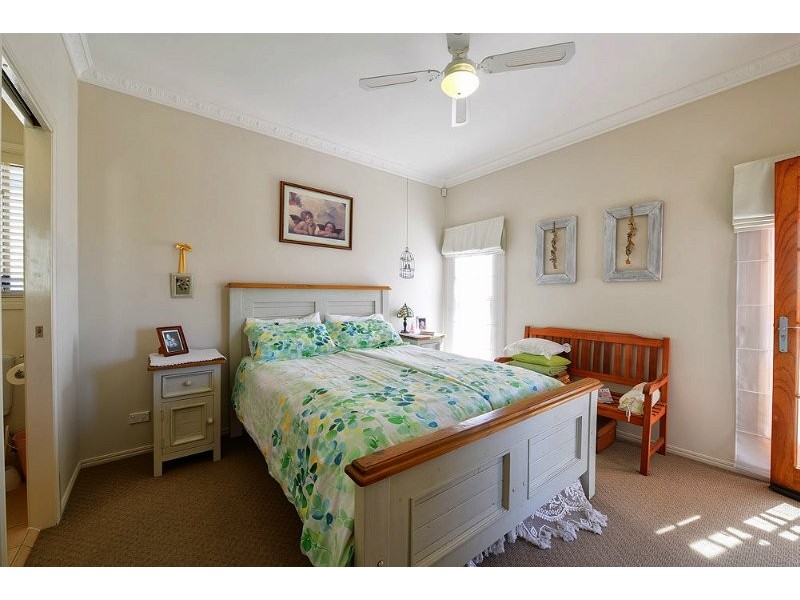 13 Hilltop Tce, Springfield Lakes QLD 4300