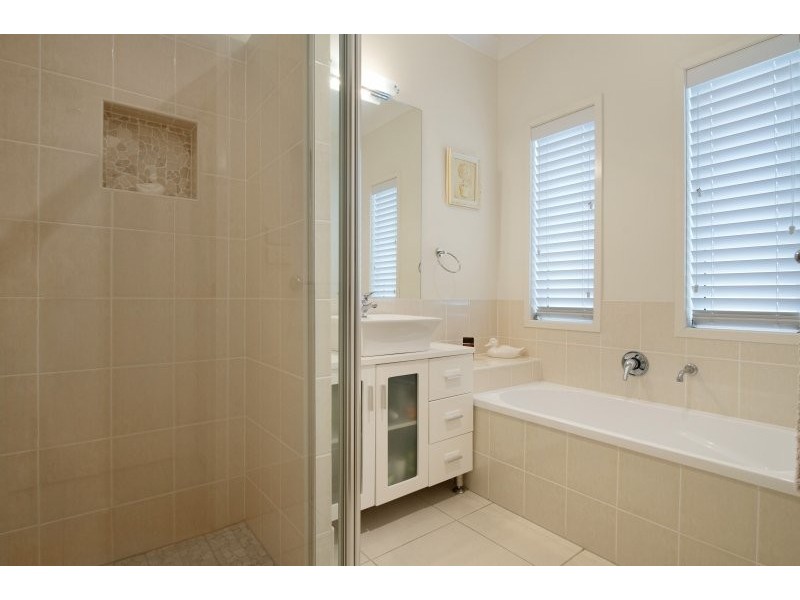 38 Whitecedar Circuit, North Lakes QLD 4509