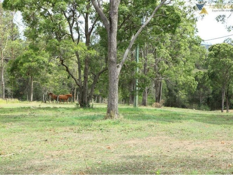 37 Old Veteran Rd, Veteran QLD 4570