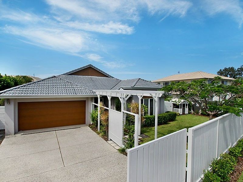 4 Medinah Place, Peregian Springs QLD 4573