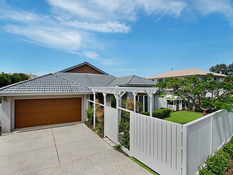 4 Medinah Place, Peregian Springs QLD 4573