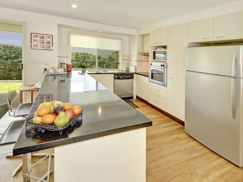 2 MANOR LANE, Buderim QLD 4556