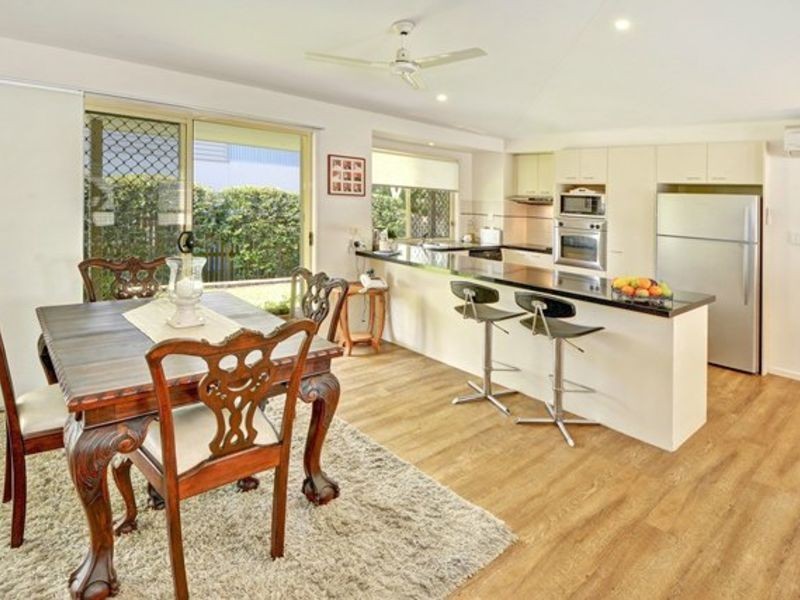 2 MANOR LANE, Buderim QLD 4556