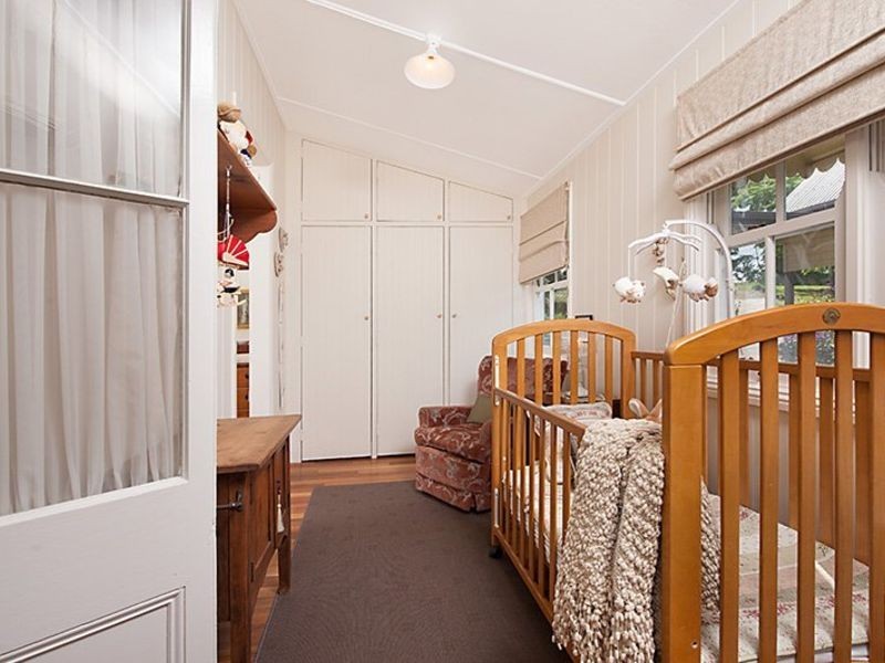 210-212 WESTERN AVENUE, Montville QLD 4560