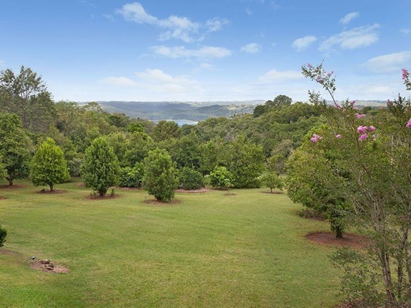 210-212 WESTERN AVENUE, Montville QLD 4560