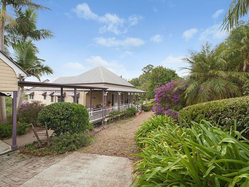 210-212 WESTERN AVENUE, Montville QLD 4560