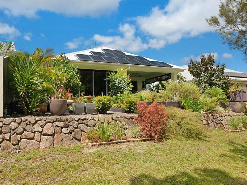 17 Peachtree Cres, Peregian Springs QLD 4573