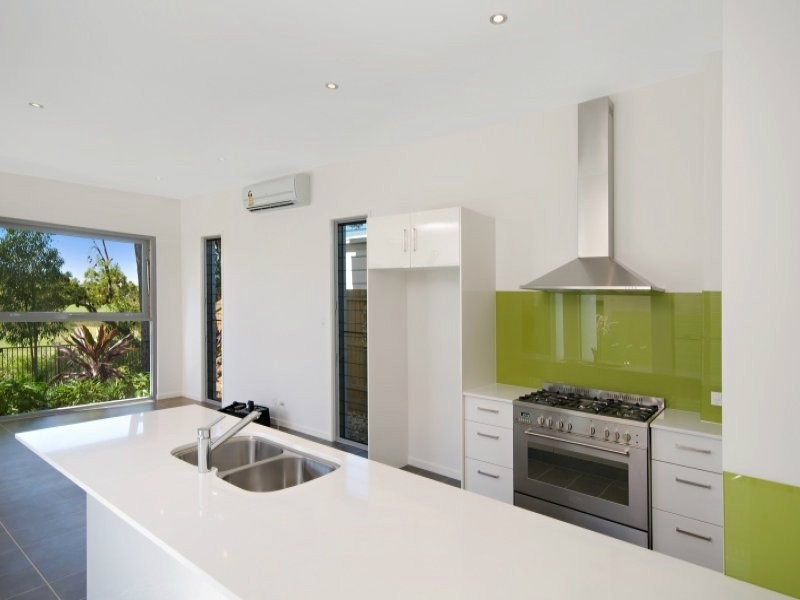 5 Cobblestone Pl, Peregian Springs QLD 4573