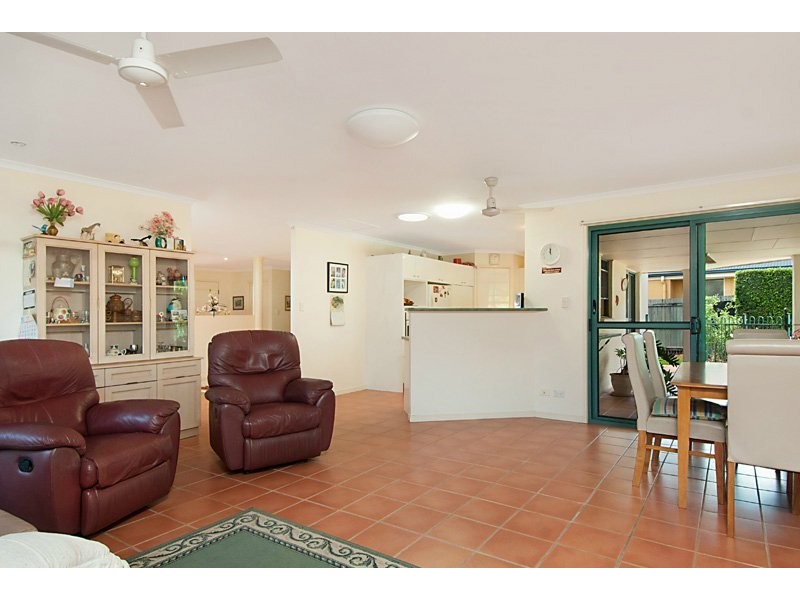 5 Longwood Dve, Peregian Springs QLD 4573