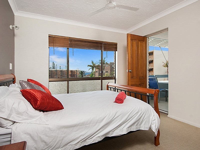 2/42 EDWARD ST, Alexandra Headland QLD 4572