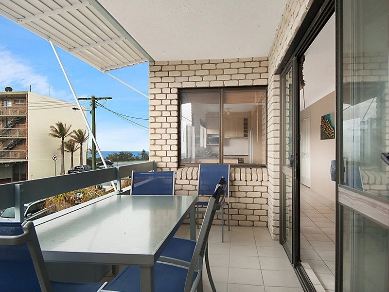 2/42 EDWARD ST, Alexandra Headland QLD 4572