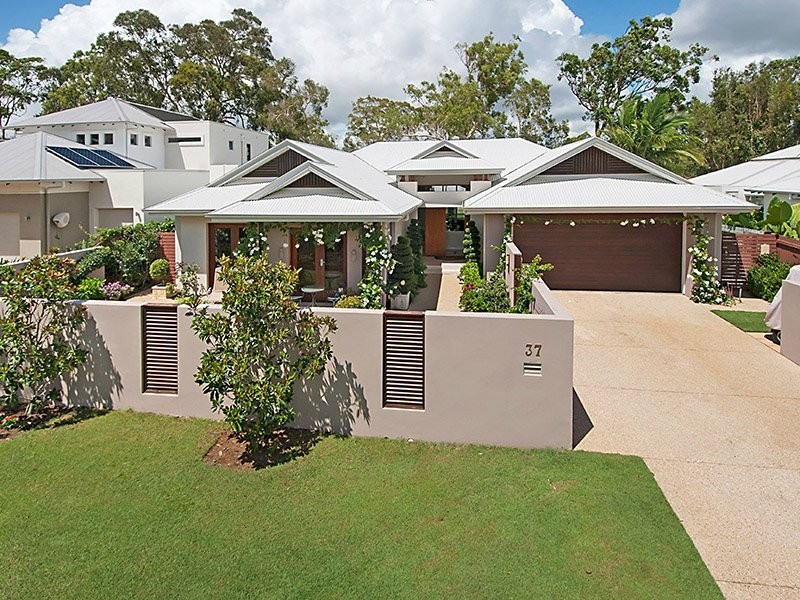 37 Lakeside Dve, Peregian Springs QLD 4573