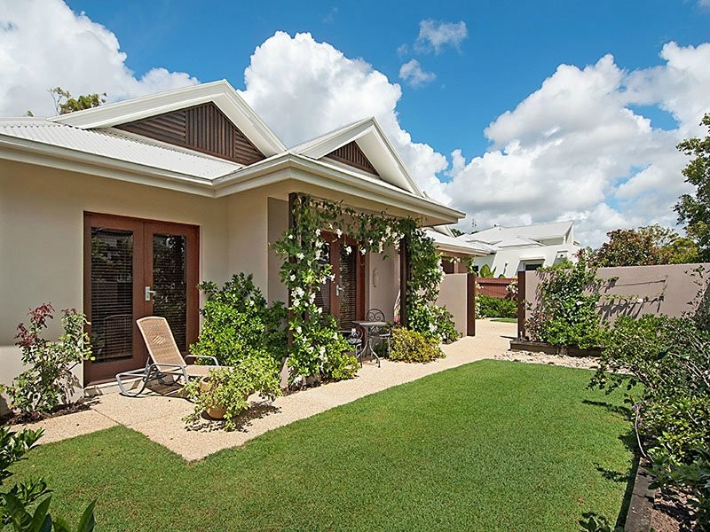 37 Lakeside Dve, Peregian Springs QLD 4573