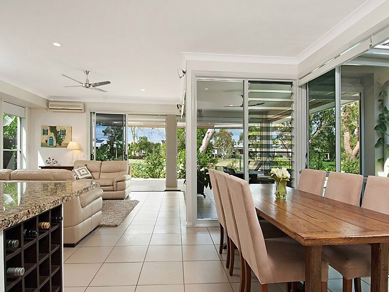 37 Lakeside Dve, Peregian Springs QLD 4573