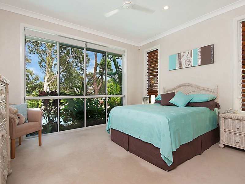 37 Lakeside Dve, Peregian Springs QLD 4573