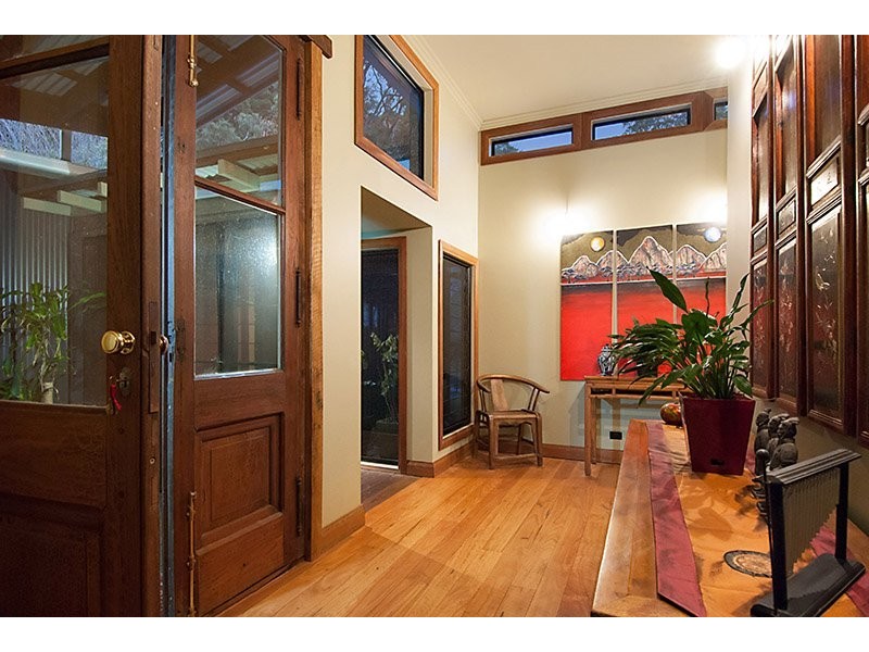 214 Hovard Rd, Maleny QLD 4552