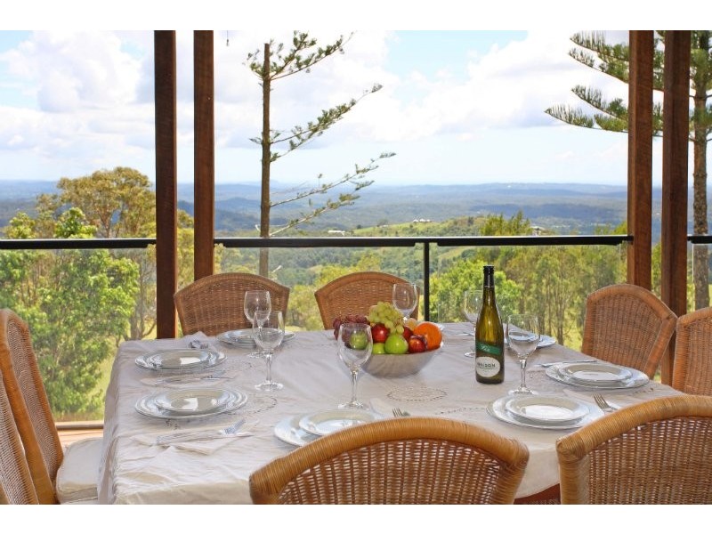 214 Hovard Rd, Maleny QLD 4552