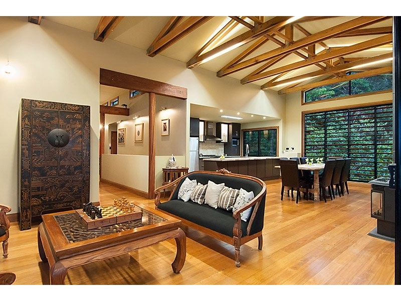 214 Hovard Rd, Maleny QLD 4552