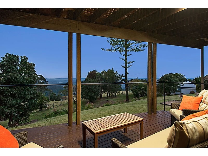 214 Hovard Rd, Maleny QLD 4552