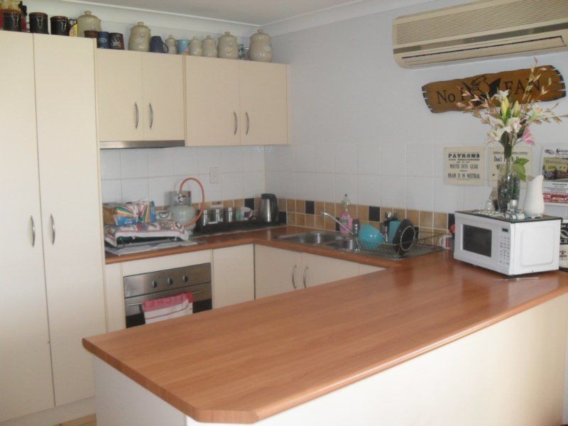 111 Anna Drive, Raceview QLD 4305