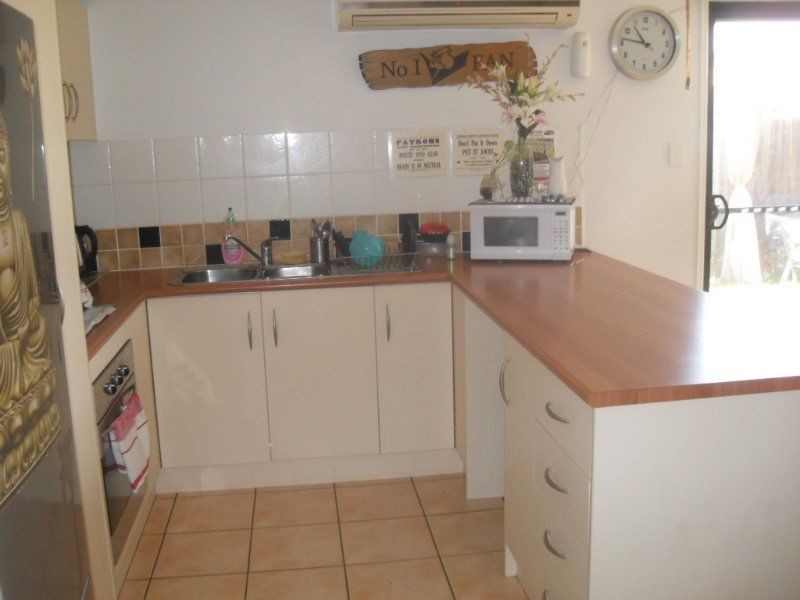 111 Anna Drive, Raceview QLD 4305