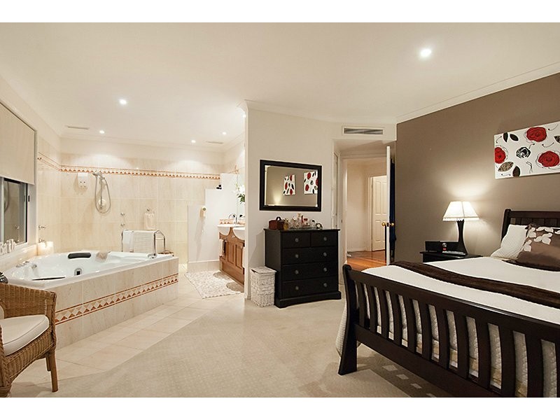 15 Jarrah Rd, Buderim QLD 4556