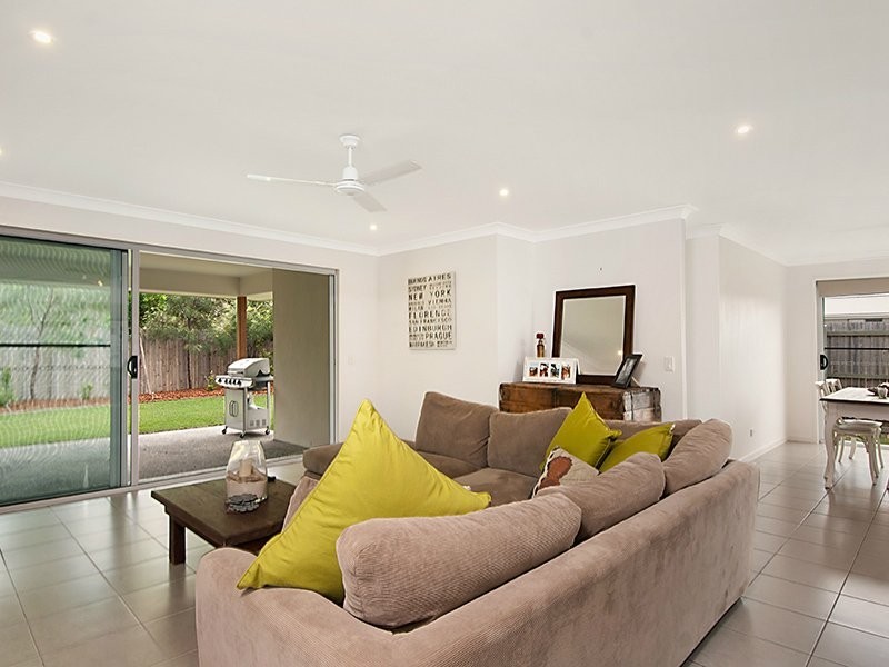 17 Longcove Place, Peregian Springs QLD 4573