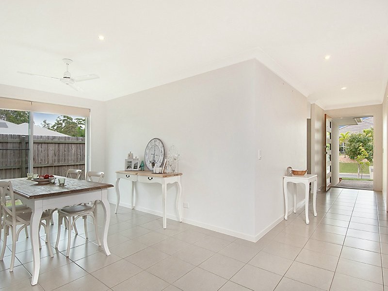 17 Longcove Place, Peregian Springs QLD 4573