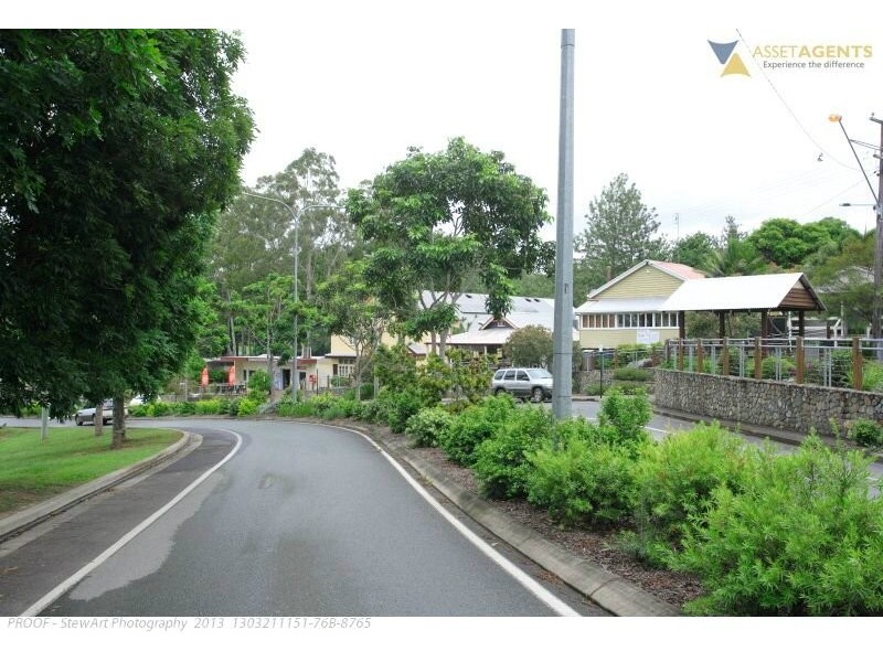 239 Arthys Rd, Cooran QLD 4569