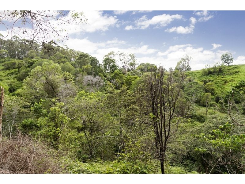 239 Arthys Rd, Cooran QLD 4569