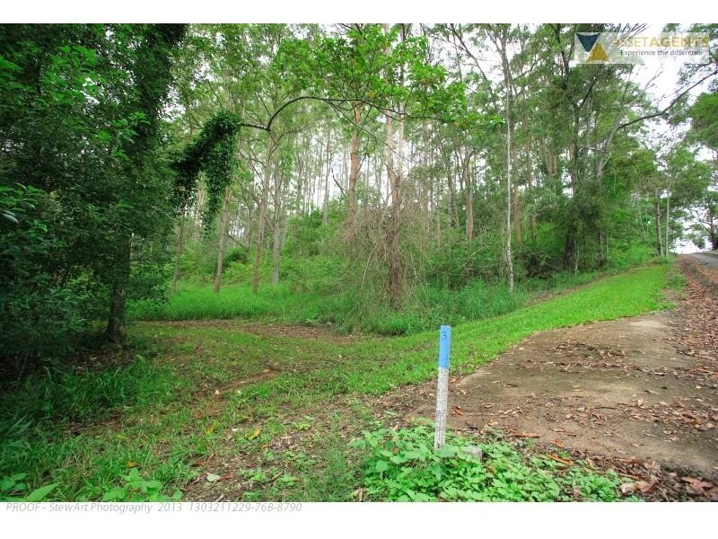 239 Arthys Rd, Cooran QLD 4569