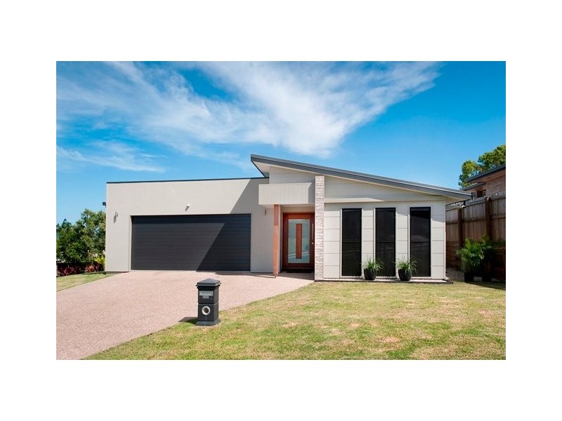 43 Dobinson Street, Bucasia QLD 4750