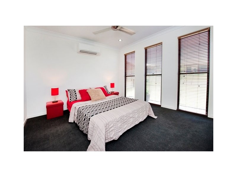 43 Dobinson Street, Bucasia QLD 4750