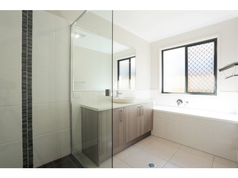 41 Cobalt Cres, Caloundra West QLD 4551